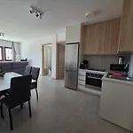 Two-bedroom By Kentrikon 1924, Old Town Apartman