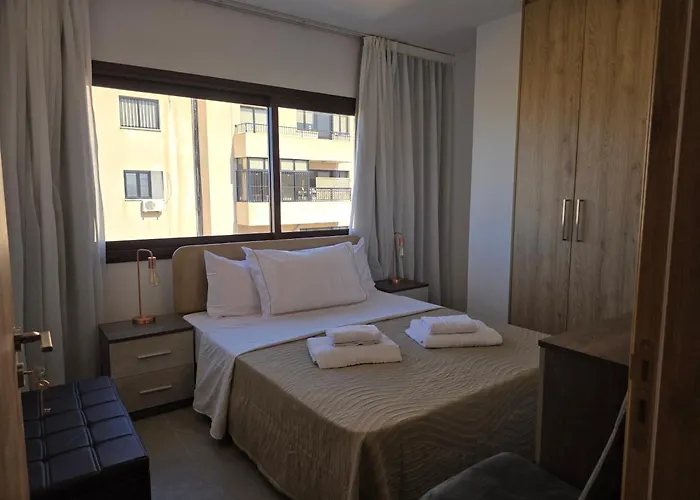 Two-bedroom By Kentrikon 1924, Old Town