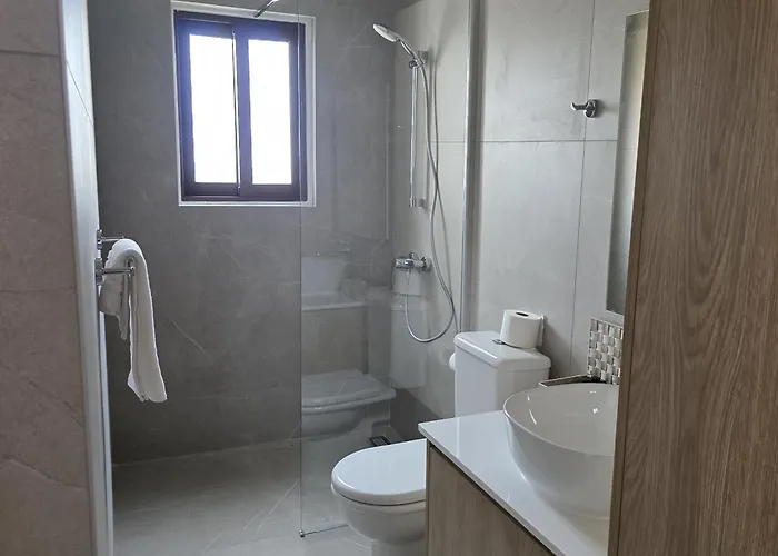 Two-bedroom By Kentrikon 1924, Old Town *